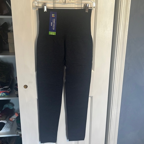 Pants - NWT - Navy Fleece Lined Leggings